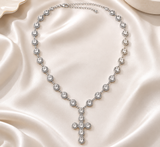 Collana Croce Cristalli