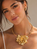 Collana Rigida Rosa Dorata