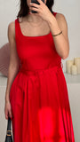Vestito lungo e largo sul fondo
