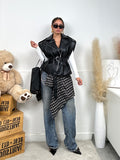 Gilet in ecopelle con cintura