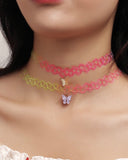 Choker multicolori con ciondolo farfalla